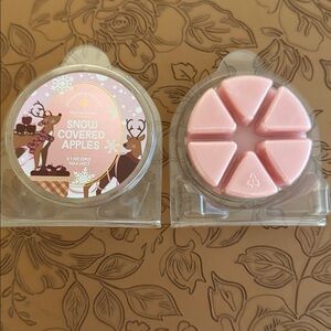 Goose Creek “Snow covered apples” Soy Wax Blend set of 2
